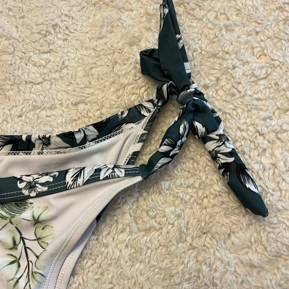 SHEIN NWOT Tropical Bikini Bottom - Picture 3 of 5